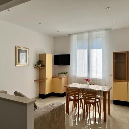 Il Blu Di Laveno Apartman Kültér fotó